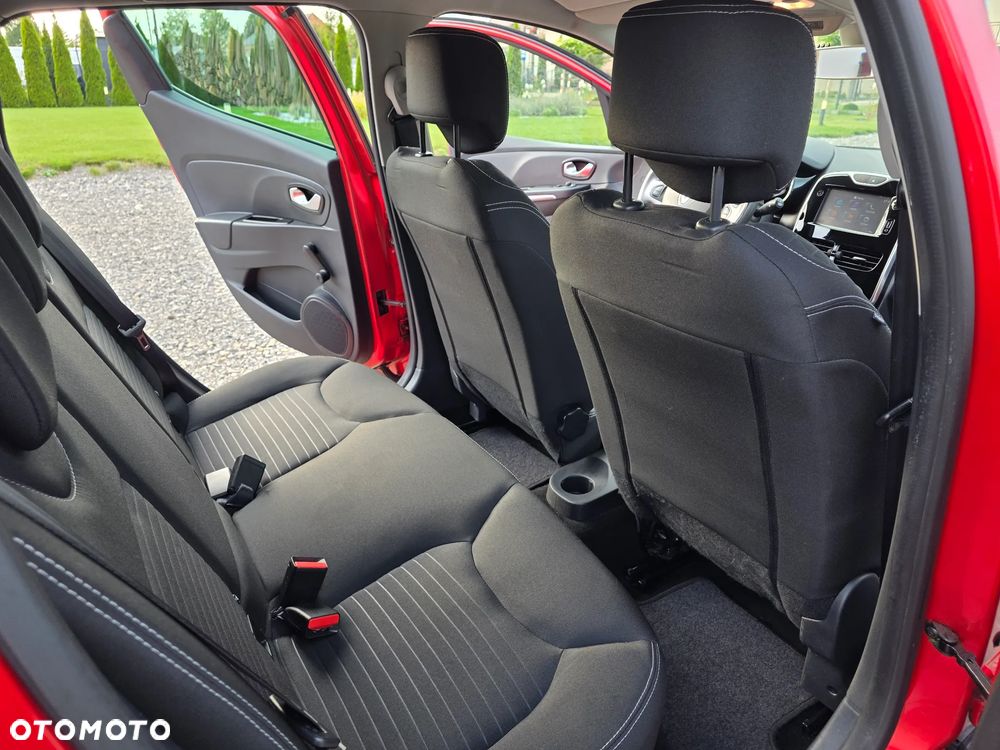 Renault Clio 1.2 16V 75 Limited - 14