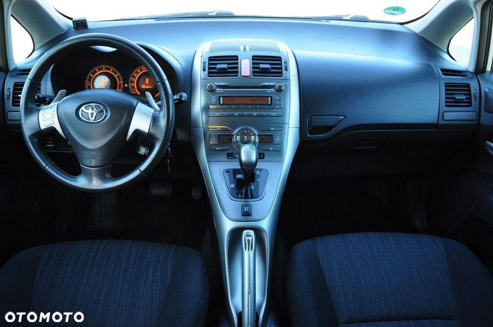 Toyota Auris - 30