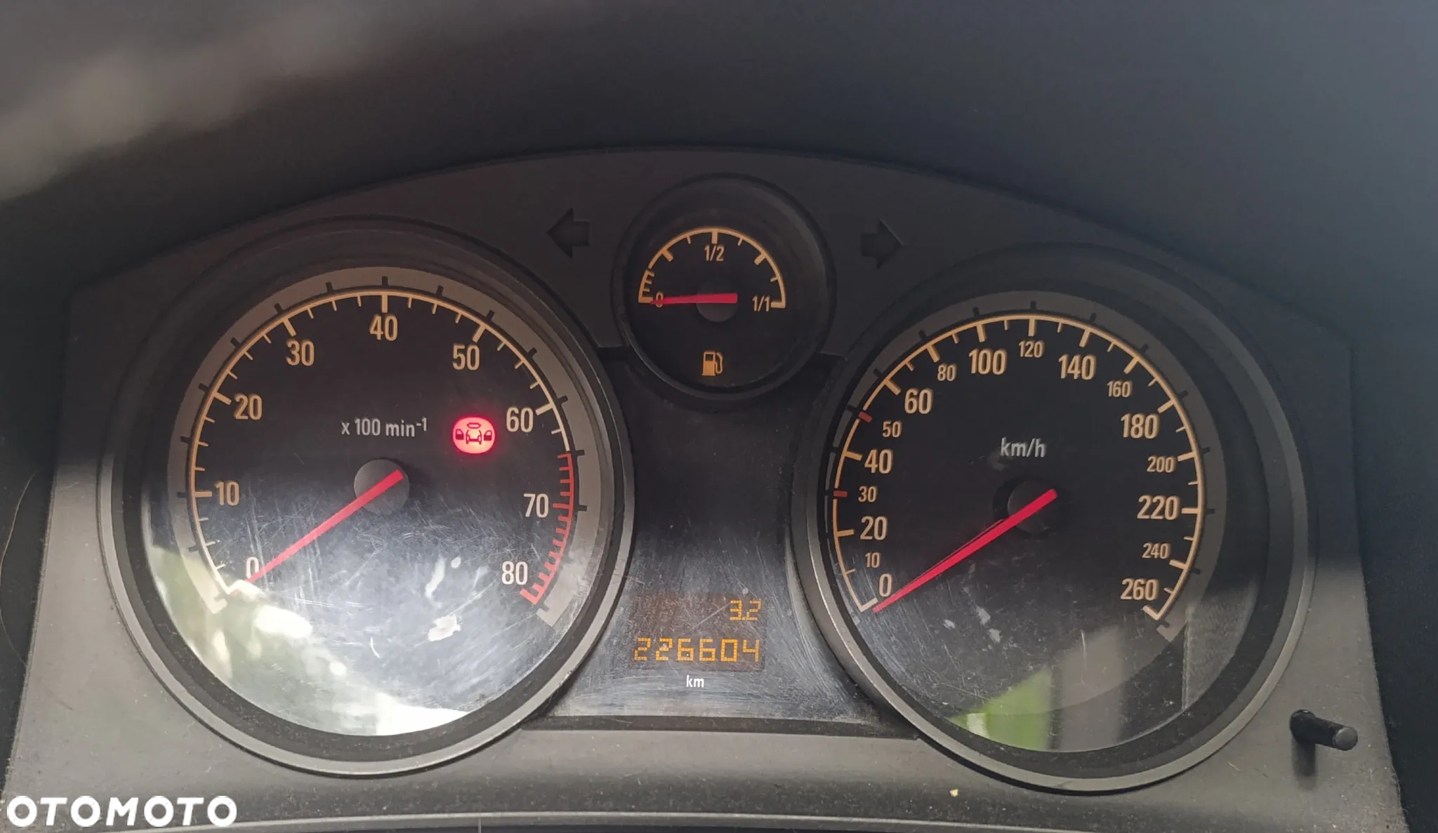 Opel Astra GTC 1.4 - 11