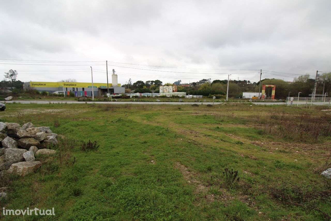 Terreno na Estrada Nacional - Grande imagem: 5/11