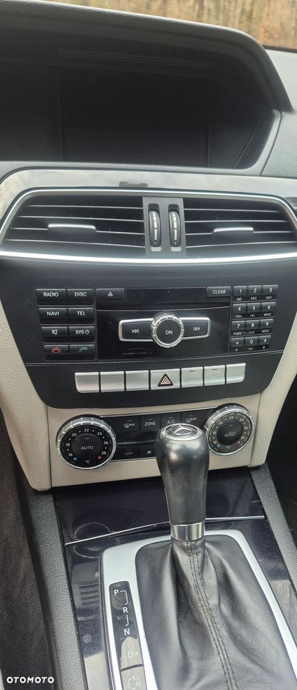 Mercedes-Benz Klasa C 220 CDI DPF (BlueEFFICIENCY) 7G-TRONIC - 14