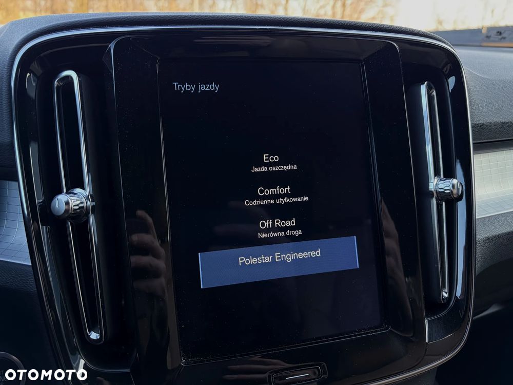 Volvo XC 40 D4 AWD Geartronic Momentum - 32