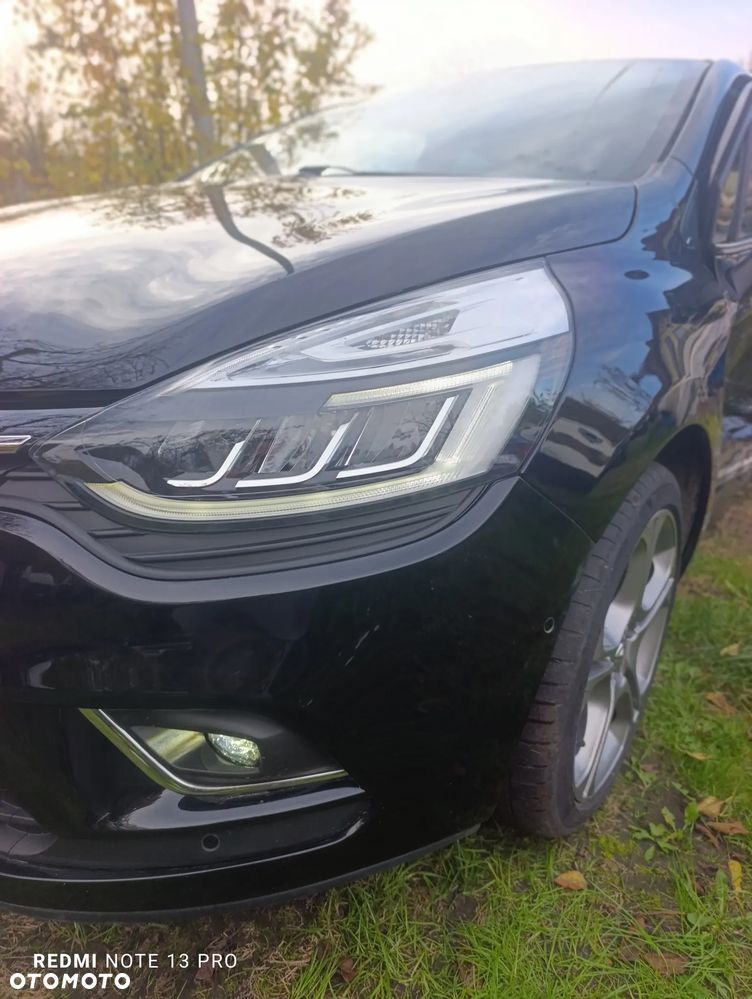 Renault Clio - 40