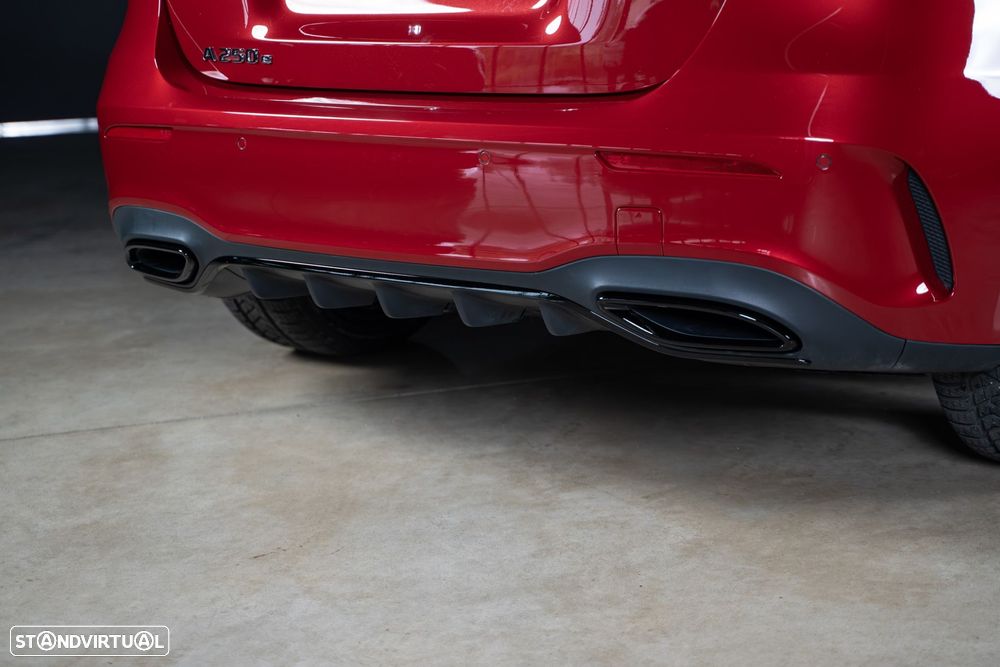 Mercedes-Benz A 250 e AMG Line - 7