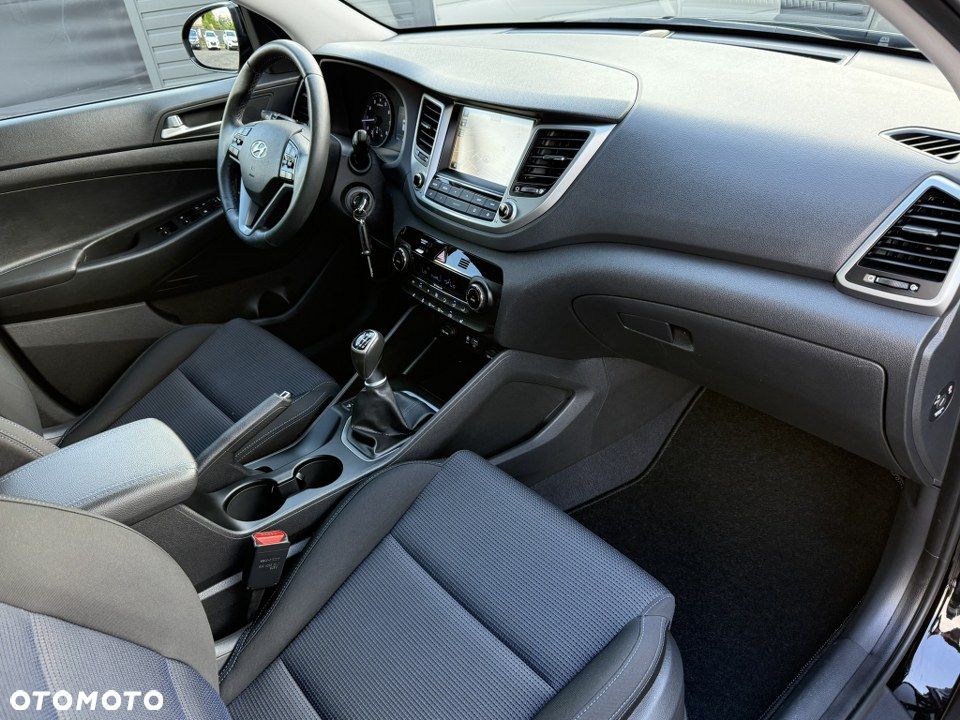 Hyundai Tucson blue 1.6 GDi 2WD Advantage - 26
