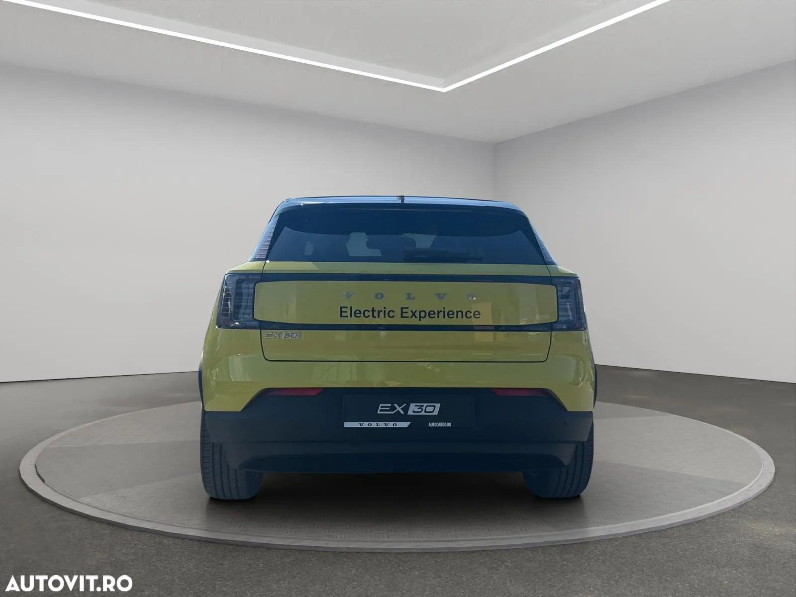 Volvo EX30 - 8