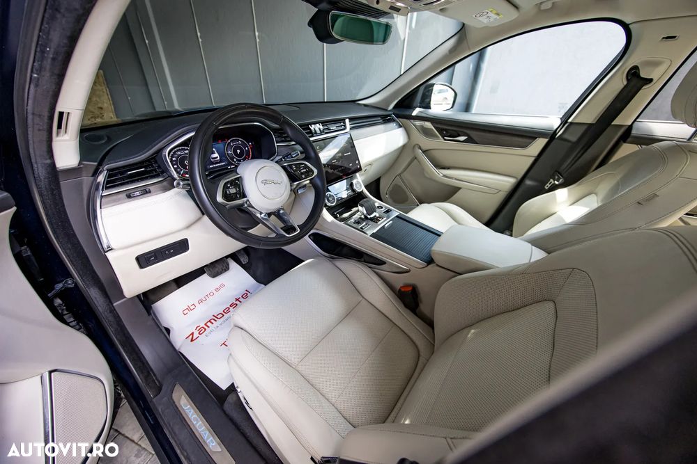 Jaguar F-Pace D200 AWD SE - 19