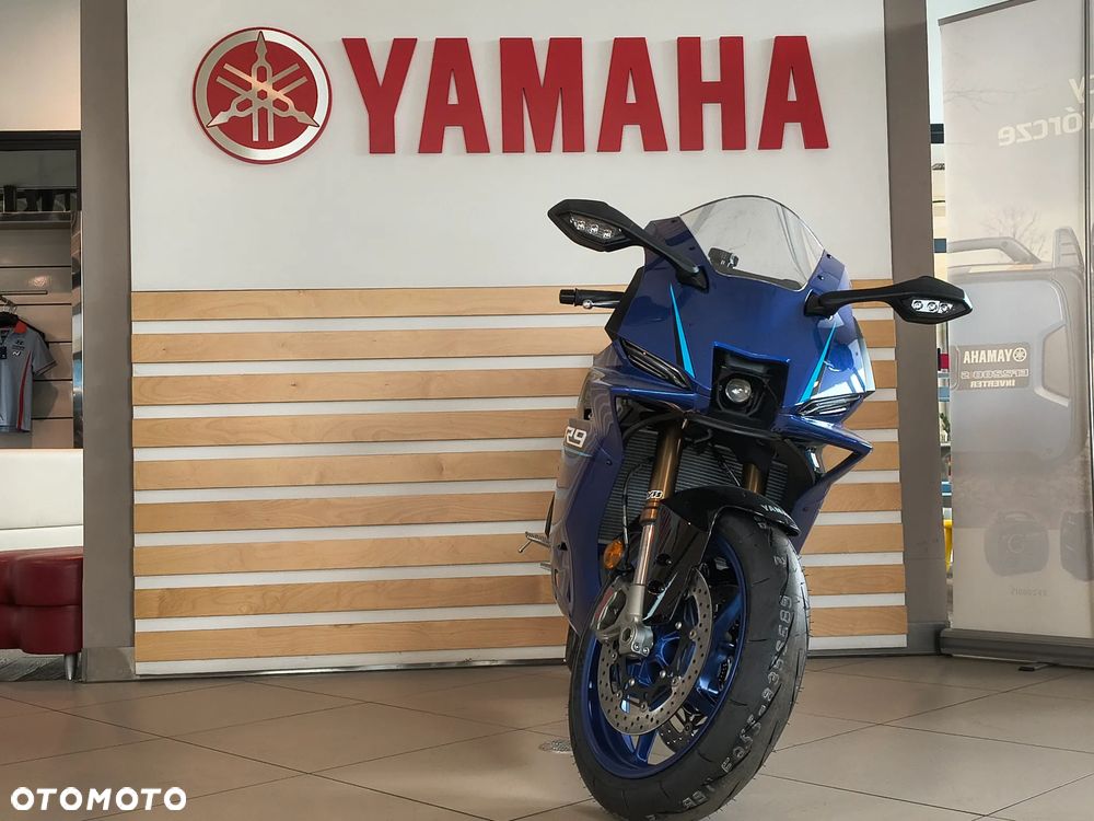 Yamaha R9 - 3