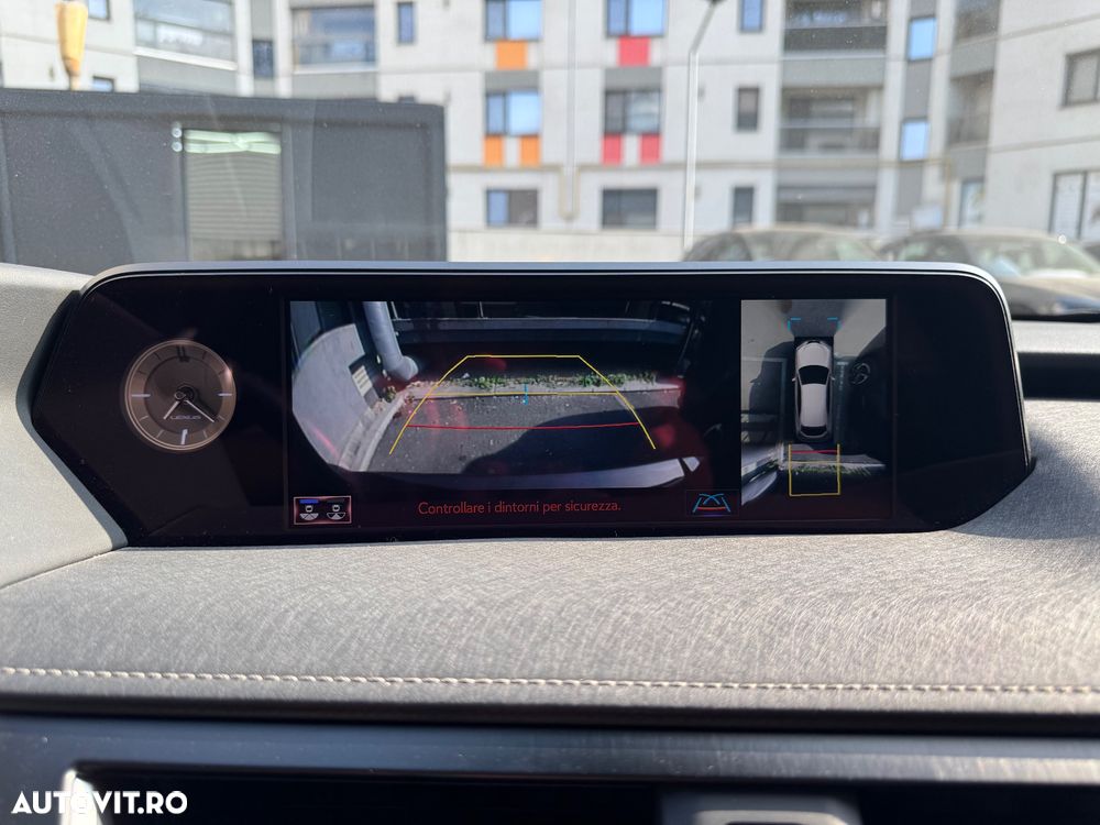 Lexus UX 300e Luxury Line - 15