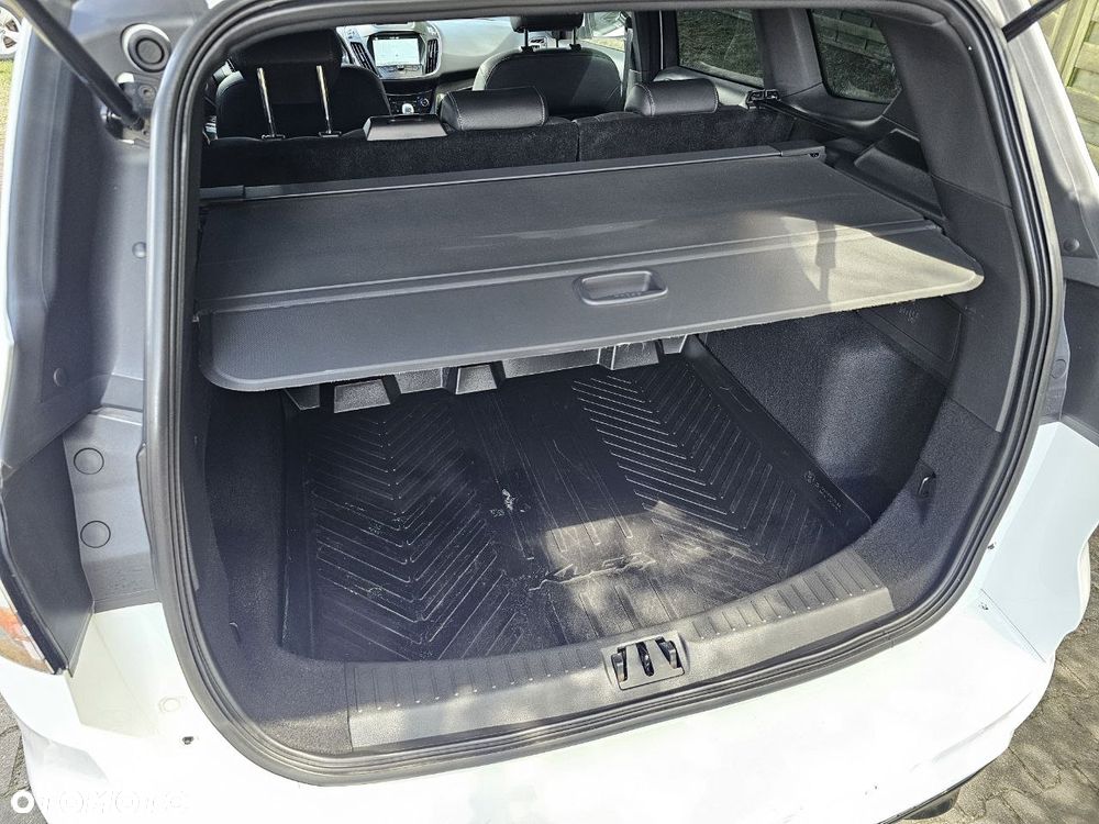 Ford Kuga 2.0 TDCi 4x4 ST-Line - 17