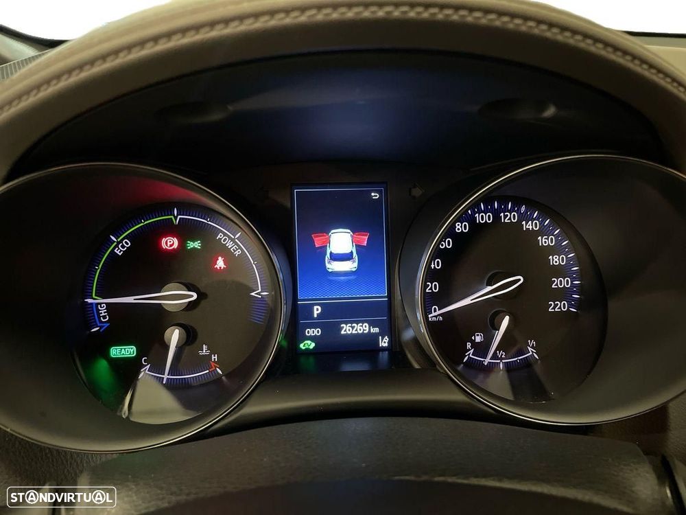 Toyota C-HR — fotografia 15