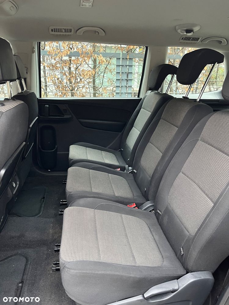 Volkswagen Sharan 2.0 TDI Comfortline DSG - 9