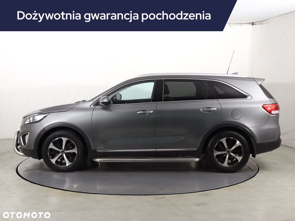Kia Sorento - 4
