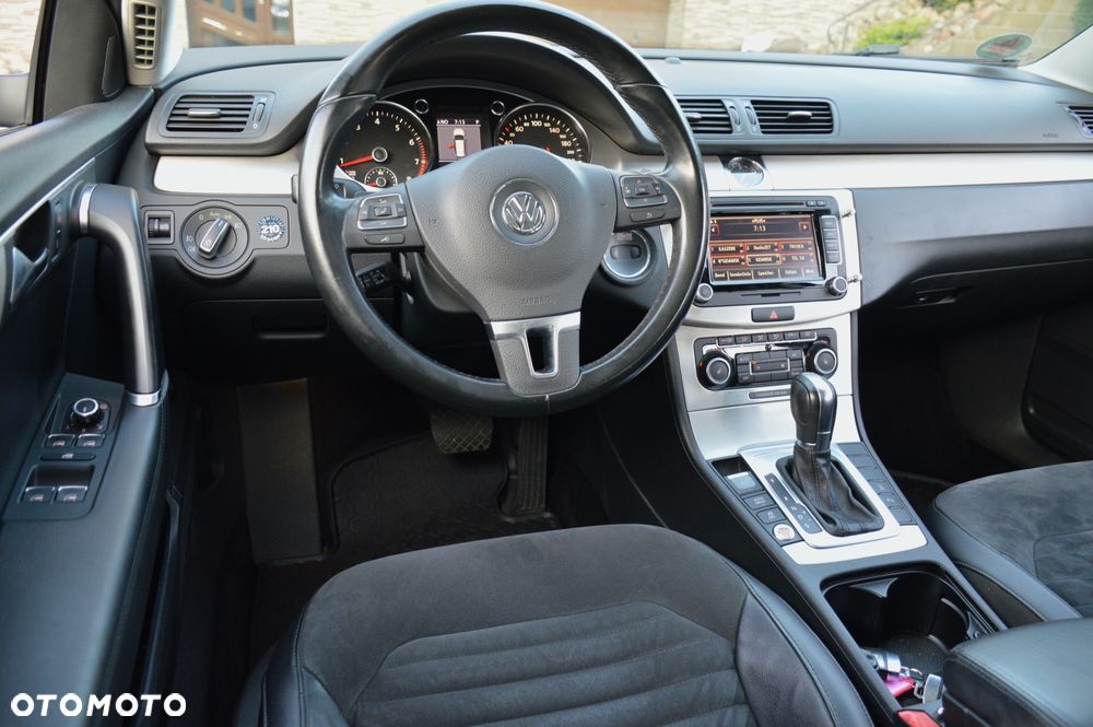 Volkswagen Passat 1.8 TSI Highline DSG - 19