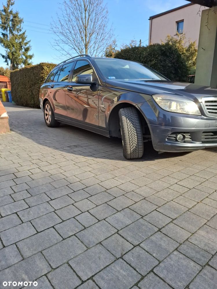 Mercedes-Benz Klasa C 200 CDI BlueEff Elegance - 3