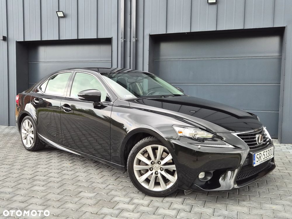 Lexus IS - 27