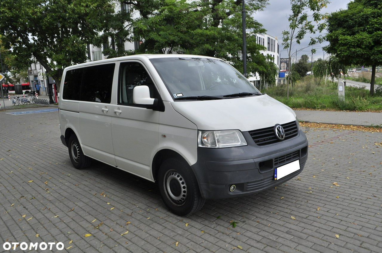 Volkswagen Transporter - 2