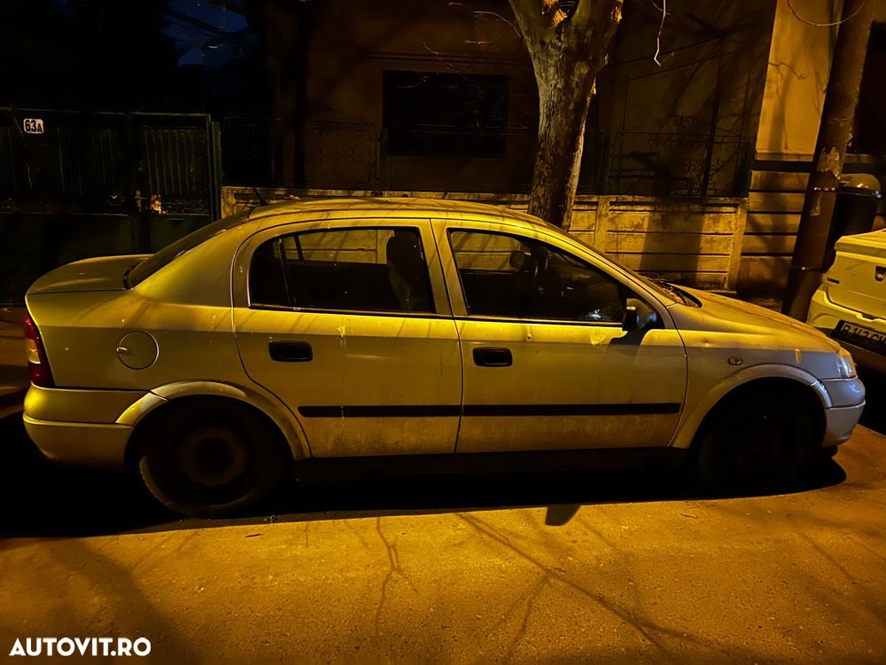 Opel Astra - 1