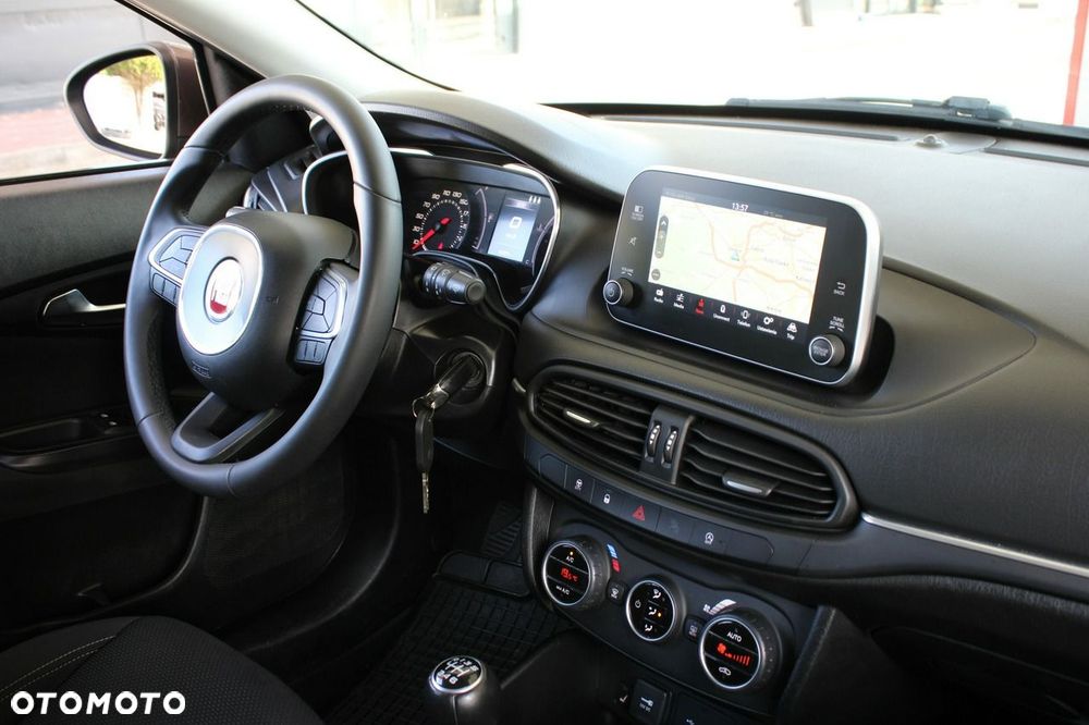 Fiat Tipo 1.4 T-Jet 16v Lounge - 24