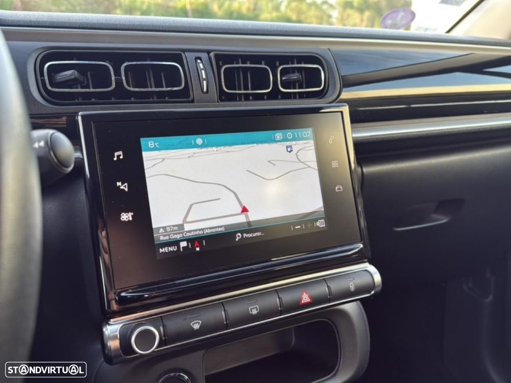 Citroën C3 1.2 PureTech Shine - 15