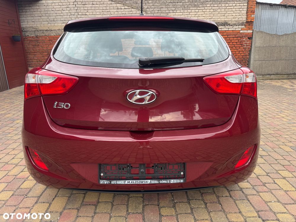 Hyundai i30 blue 1.4 Trend - 6