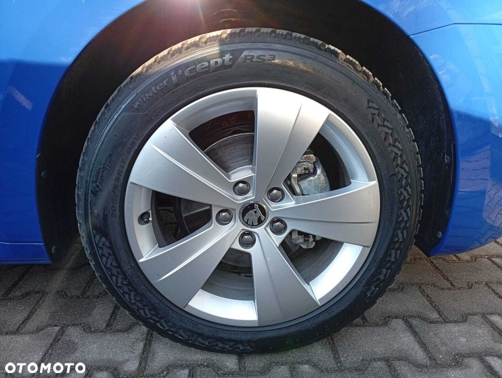 Skoda Octavia 1.5 TSI mHEV Selection DSG - 27
