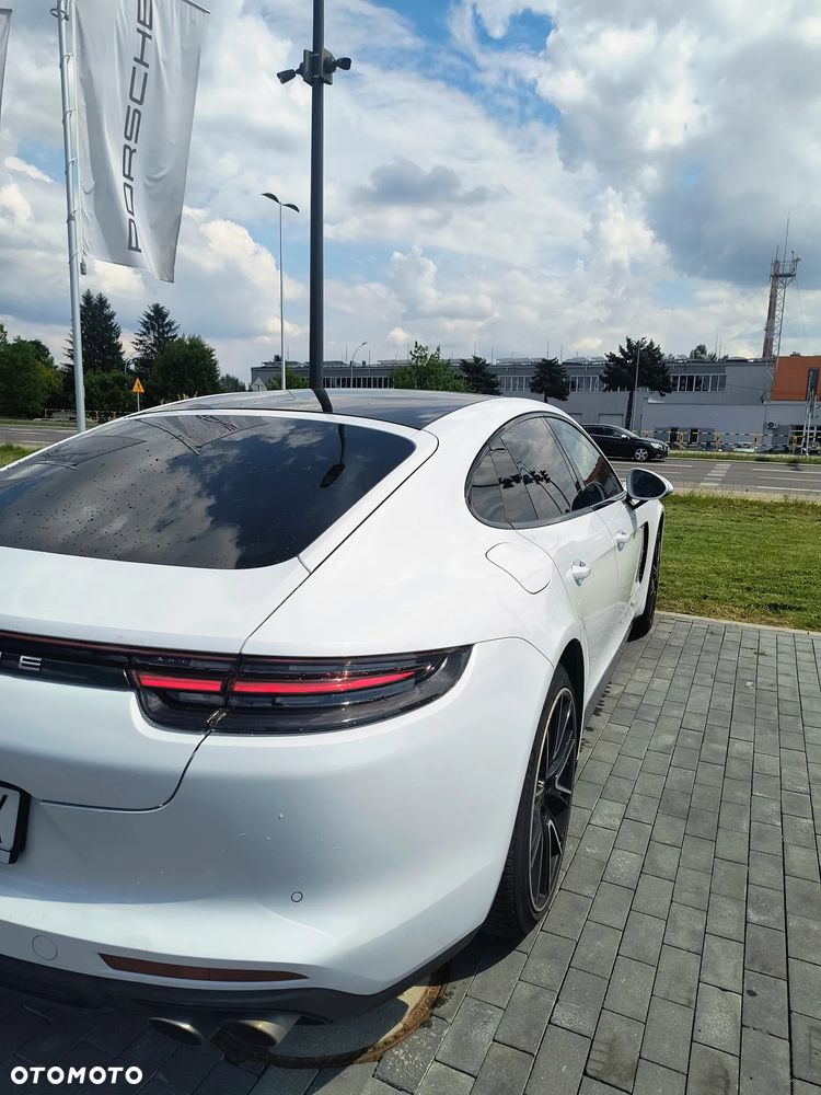 Porsche Panamera - 3