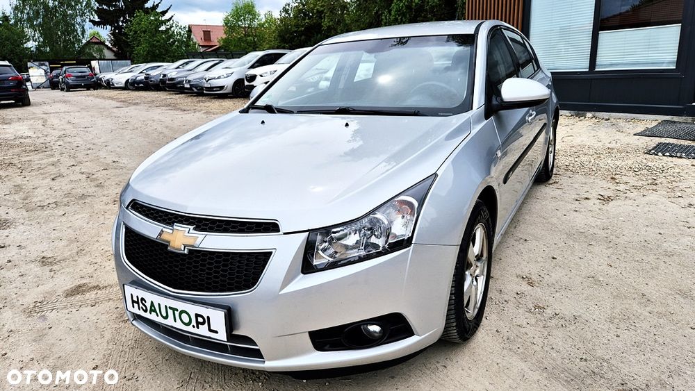 Chevrolet Cruze 1.6 - 2