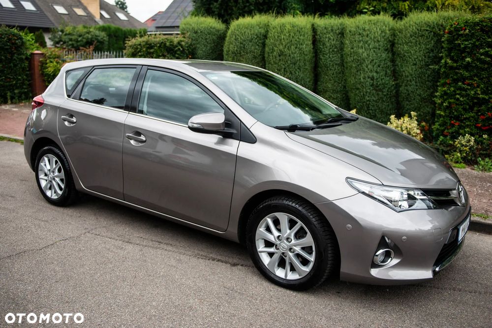 Toyota Auris 1.6 Valvematic Edition - 3