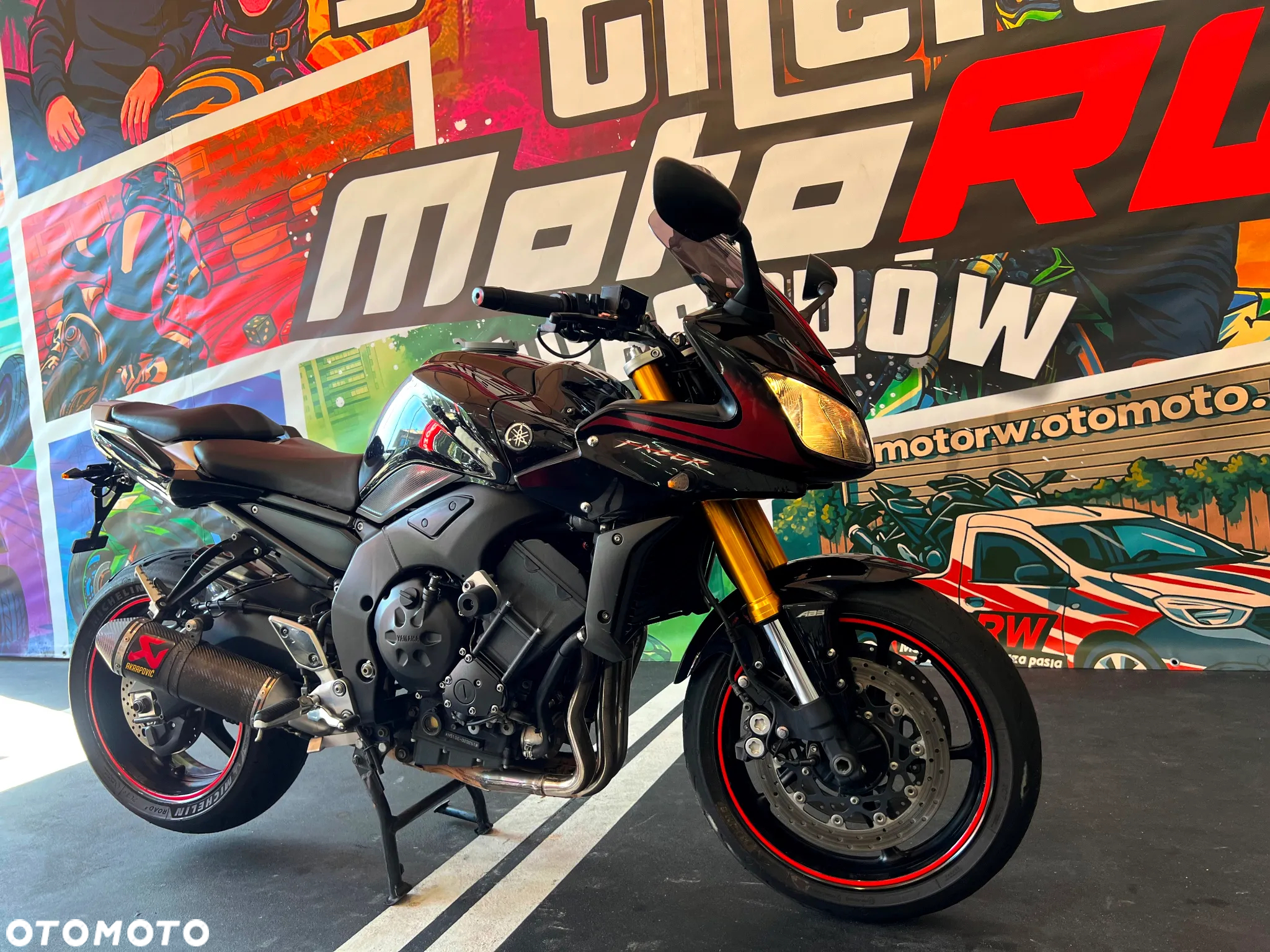 Yamaha FZ - 11