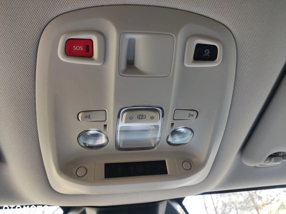 Peugeot Traveller 2.0 BlueHDi Long Business EAT8 - 23