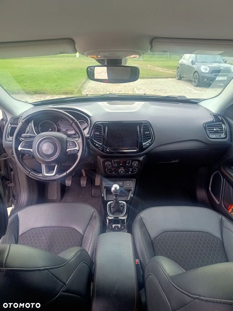 Jeep Compass - 13