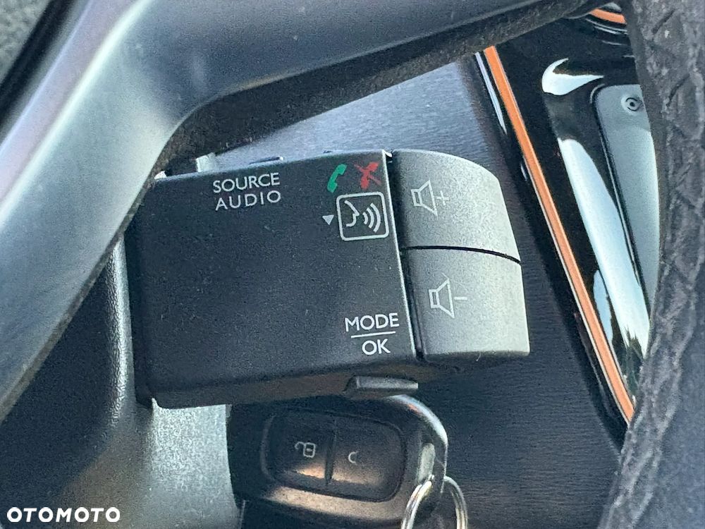 Dacia Dokker dCi 90 Stepway Celebration - 26