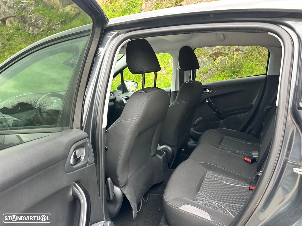 Peugeot 208 1.4 HDi Active - 22