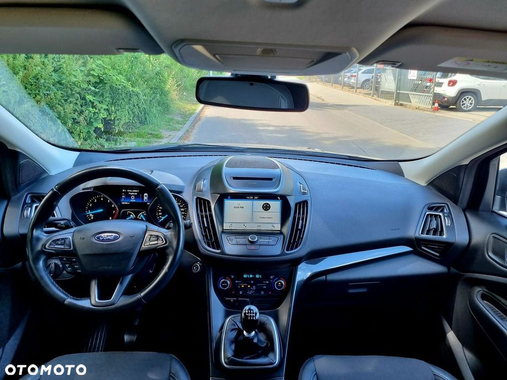 Ford Kuga 1.5 EcoBoost 2x4 Titanium - 14