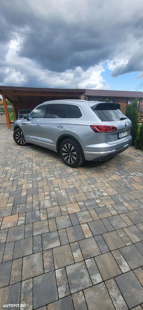 Volkswagen Touareg - 14