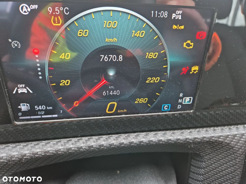 Mercedes-Benz CLA 180 d 8G-DCT - 4