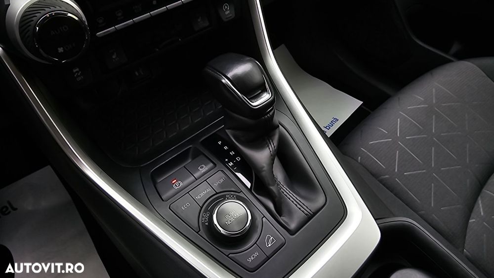 Toyota RAV4 2.0P CVT AWD Dynamic - 17
