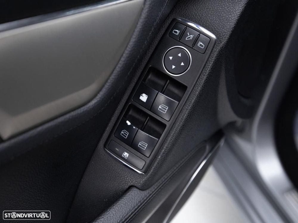 Mercedes-Benz C 250 - 11