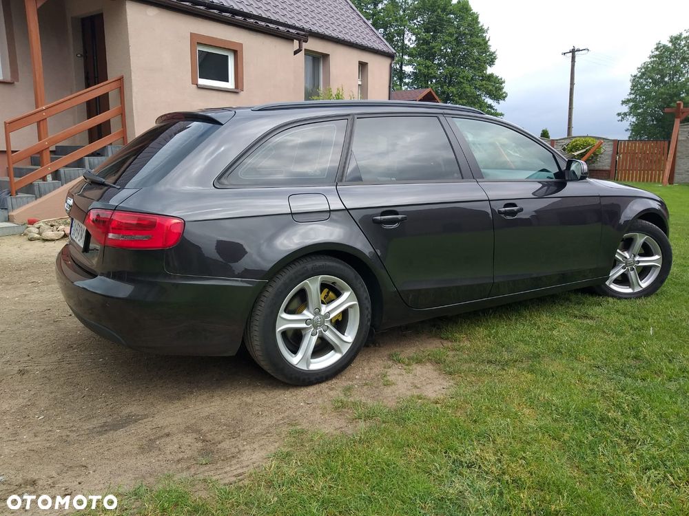 Audi A4 Avant - 11