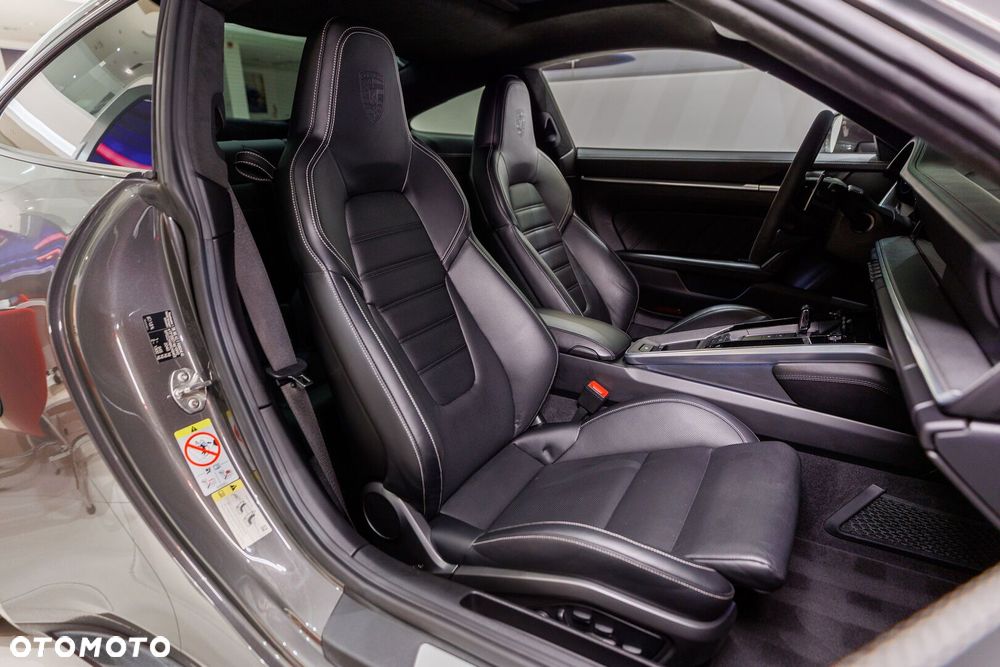 Porsche 911 Turbo - 20