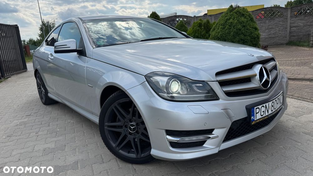 Mercedes-Benz Klasa C 250 CGI BlueEff Sport - 9