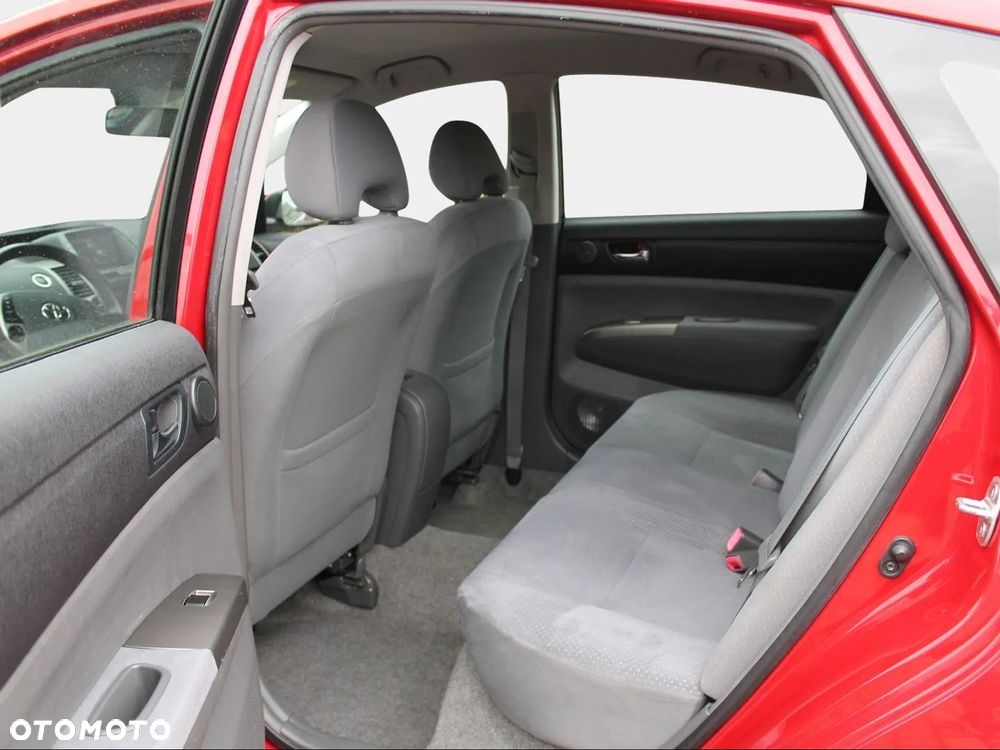 Toyota Prius 1.5 VVT-i Sol (nav) - 6