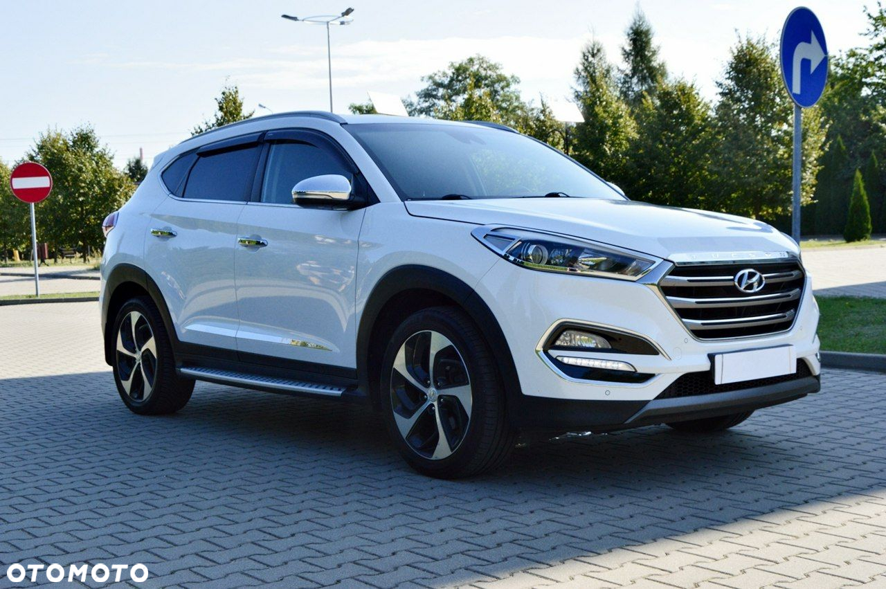 Hyundai Tucson blue 1.7 CRDi 2WD Intro Edition - 18