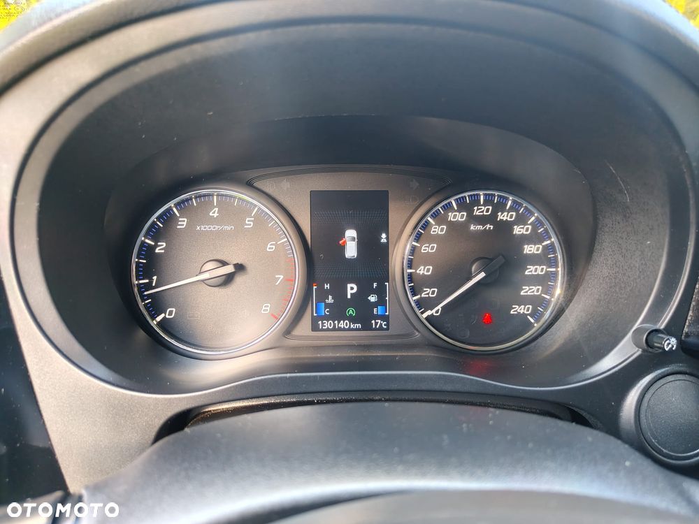 Mitsubishi Outlander - 7