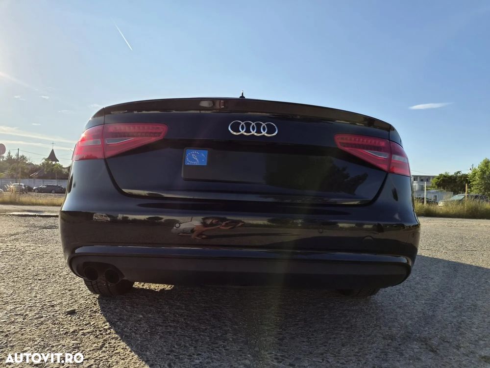 Audi A4 Limuzina 2.0 TDI DPF S line Sportpaket - 3