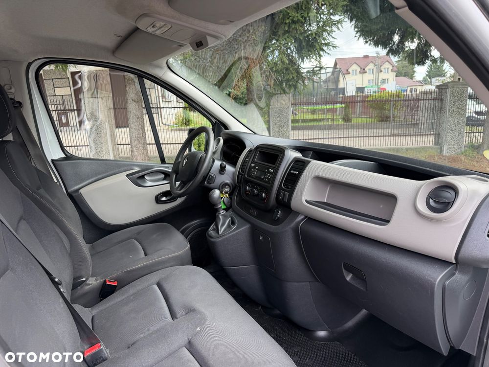 Renault Trafic - 19