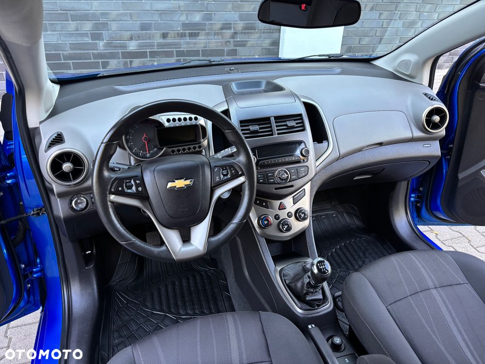 Chevrolet Aveo 1.6 LTZ S/S - 5
