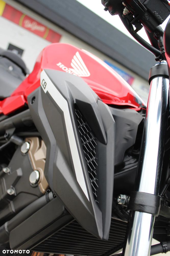 Honda CB - 25