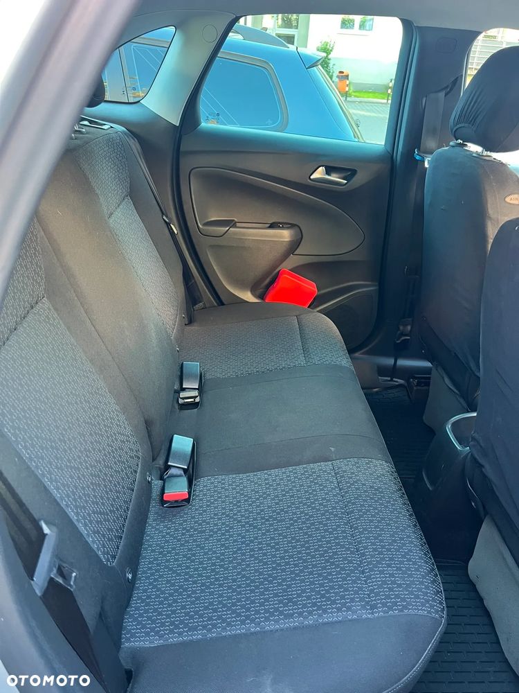 Opel Crossland X - 16